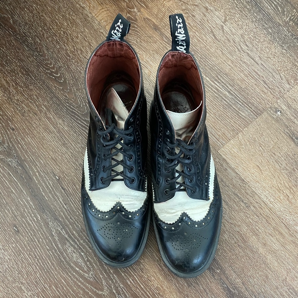 Used Men’s Dr. Martens Affleck Boots w/original bx